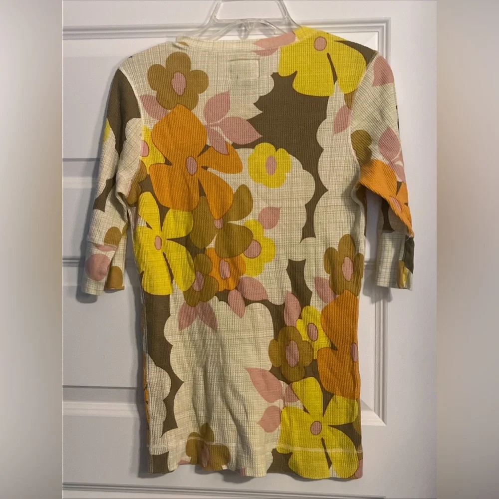 Adorable Lucky Brand Floral Thermal Henley Top L retro boho groovy - Picture 6 of 6